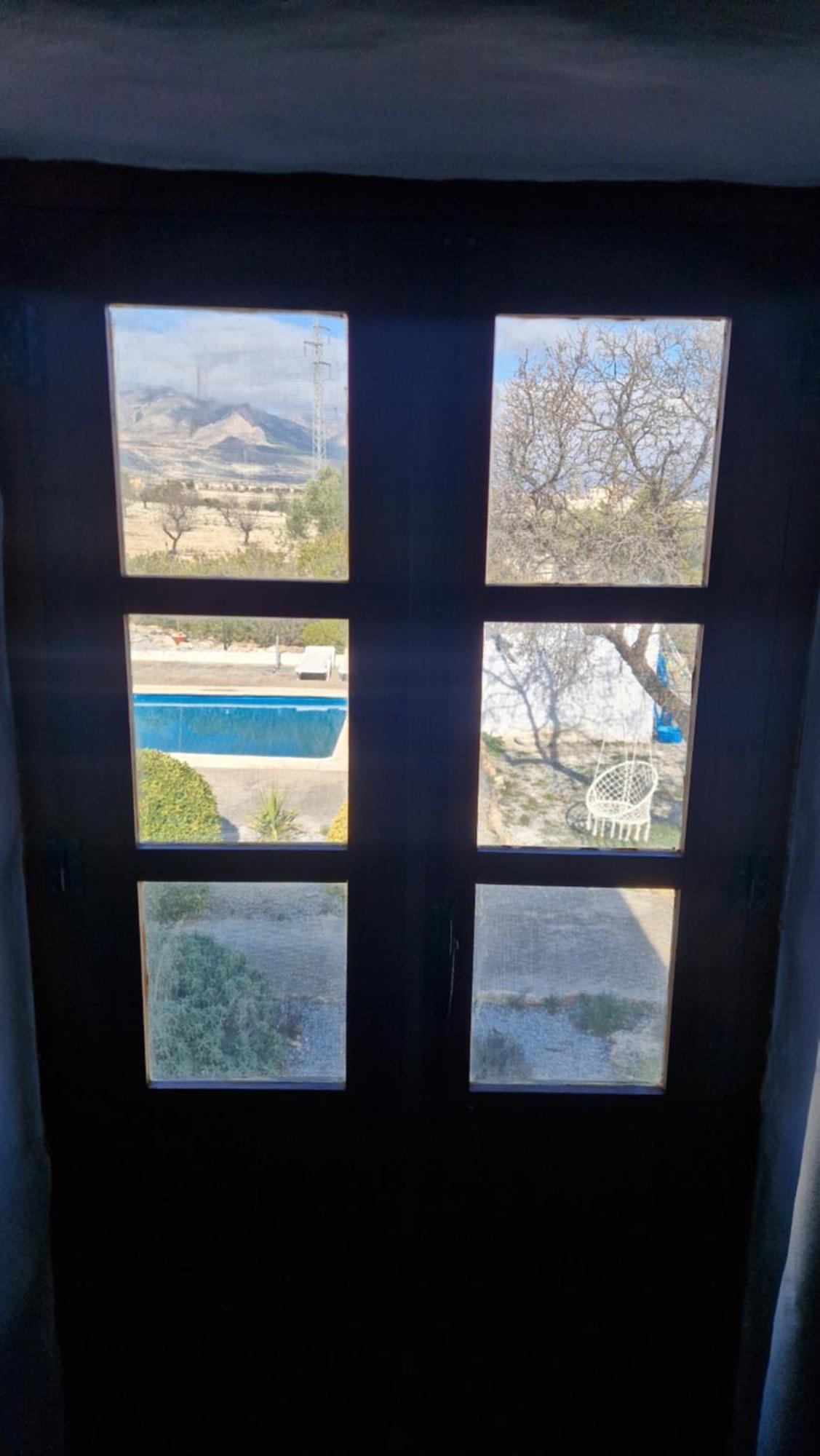 Casa De La Familia - * Baza